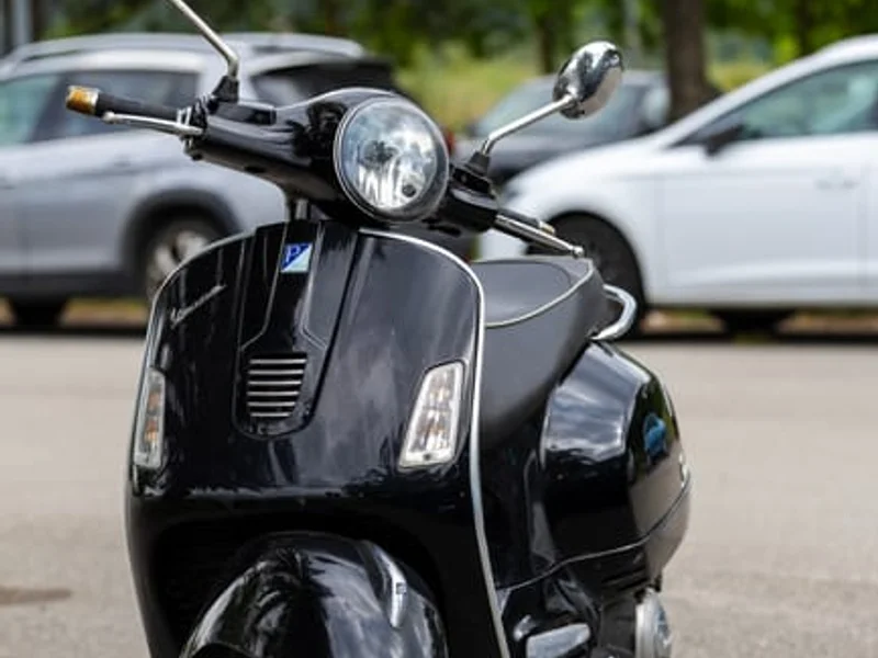 Vespa GTS 300 2022 Pearlescent White