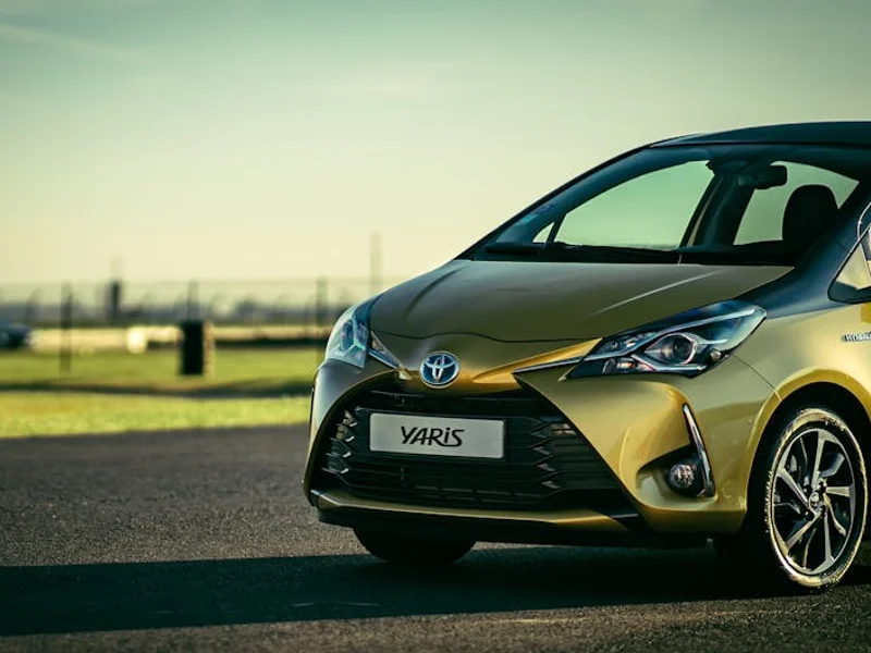 Toyota Yaris 2021 1.2L Auto White